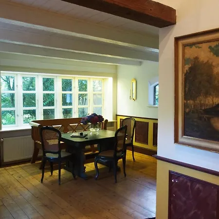 Ferien In Einem Historischen Mit Garten Mohnsen