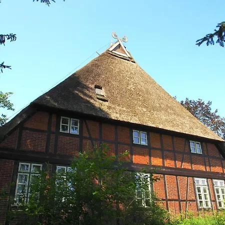 Apartment Ferien In Einem Historischen Mit Garten Mohnsen