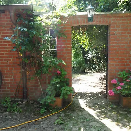 Ferien In Einem Historischen Mit Garten Apartment *